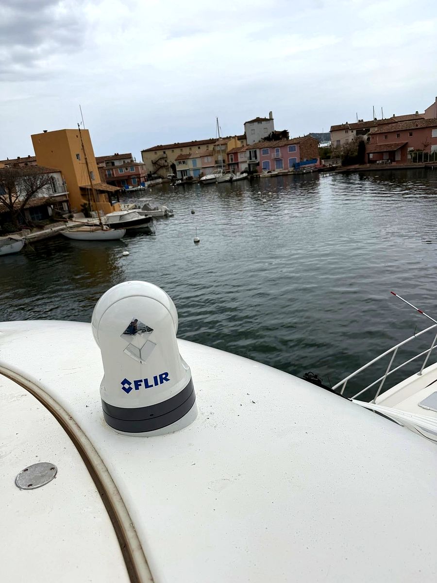 Caméra thermique FLIR sur le pont