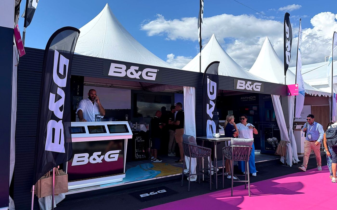 Stand B&G en salon nautique